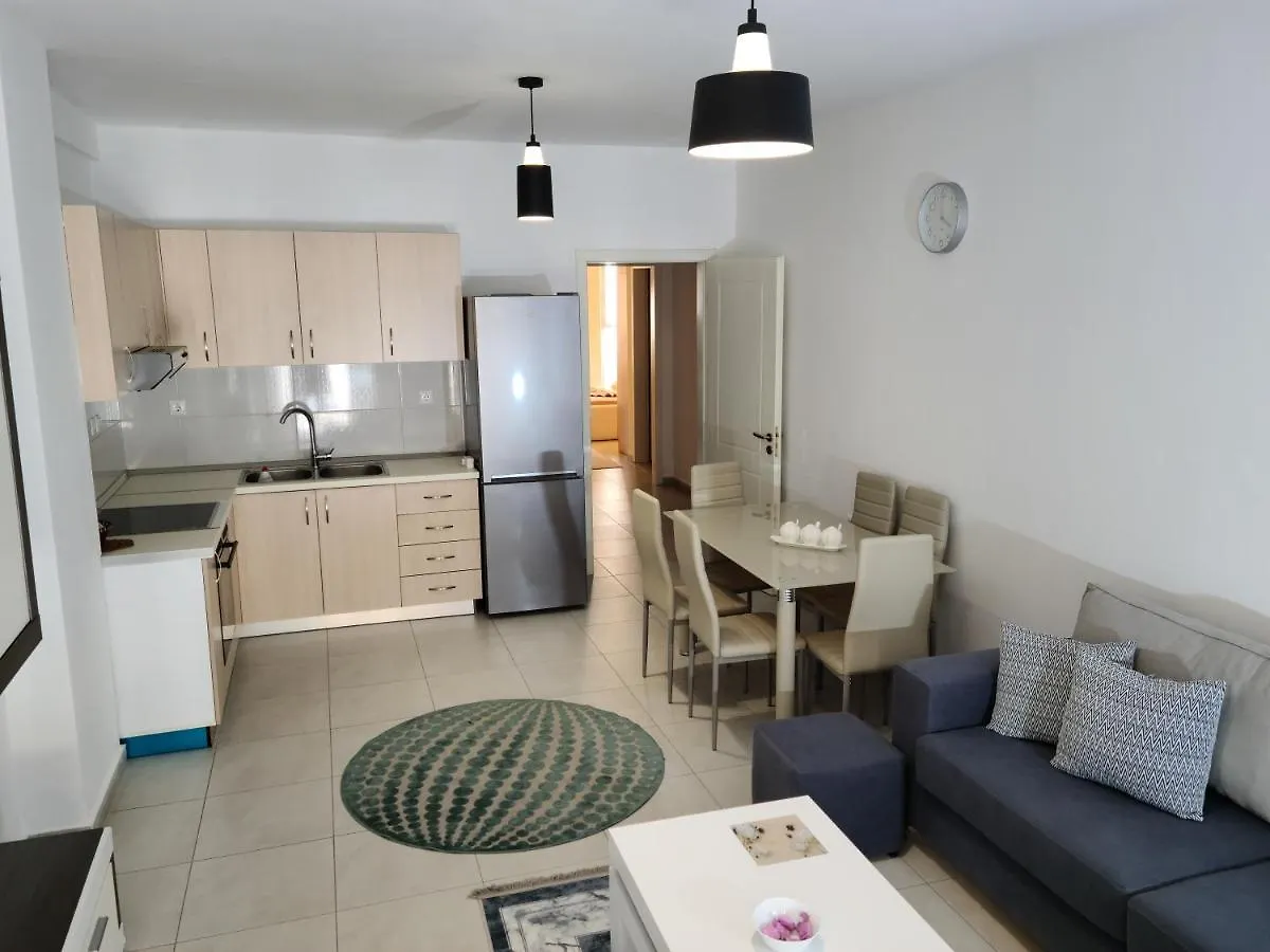 Marinela Apartment Tiran 0*,  Arnavutluk